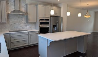 17137 Soho Dr, Charlotte, NC 28204