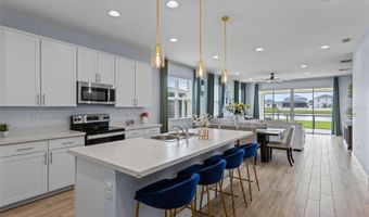 208 SUMMERSHORE Dr, Auburndale, FL 33823