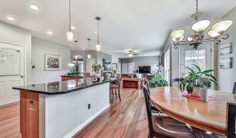 597 Lincolnwood Ln, Acworth, GA 30101