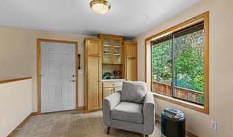 1042 Oak Knoll Dr, Ashland, OR 97520
