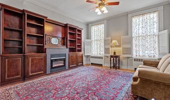 802 S Center St, Ashland, VA 23005