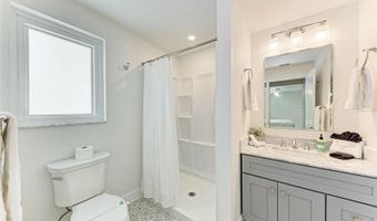 116 HAMMOCK Rd, Anna Maria, FL 34216