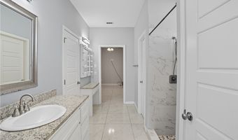 707 Starboard Ct, Aransas Pass, TX 78336