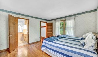 154 Walnut Dr, Amherst, OH 44001