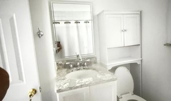 76 W 45TH St, Bayonne, NJ 07002