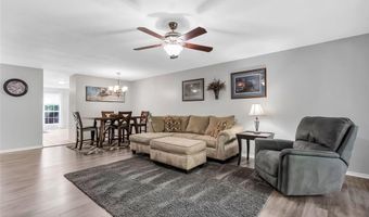 502 Oak Ridge Trails Ct, Ballwin, MO 63021