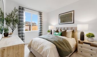1819 Pacific Rd S, Madera, CA 93636