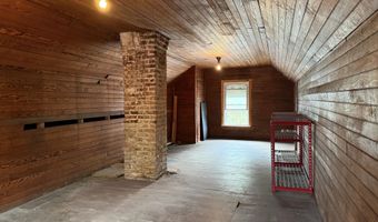 21 Fern St, Bangor, ME 04401