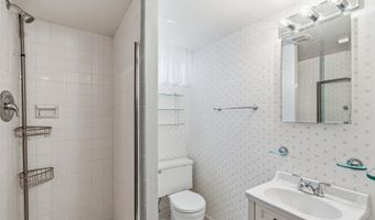 4017 N STAFFORD St, Arlington, VA 22207