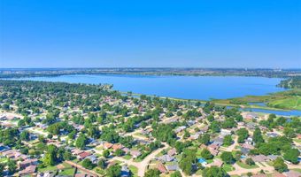 8101 Brownsville Ln, Bethany, OK 73008