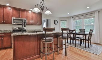 41 Wellesley Dr, Bedford, NH 03110