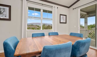 35 Pakau Pl, Kahului, HI 96732