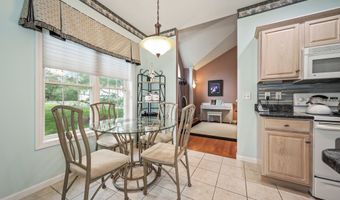 136 Thistle Pond Dr 136, Bloomfield, CT 06002