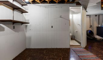 1534 Barrington Pl, Ann Arbor, MI 48103