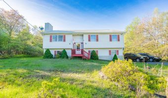 2083 Sun Valley Dr, Blakeslee, PA 18610