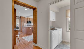 1780 Williamsburg Dr, Adrian, MI 49221