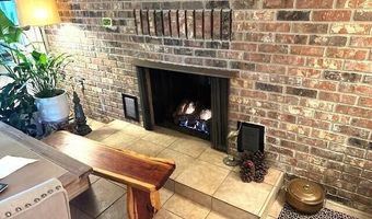 850 Gambier Dr, Alford, FL 32420