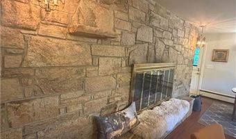 172 Greenville Rd, North Smithfield, RI 02896