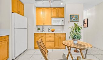 929 Ahana St 303, Honolulu, HI 96814