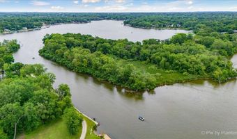 38796 N Kenmore Rd, Antioch, IL 60002