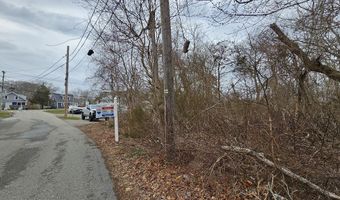 Holt Rd, Bourne, MA 02532
