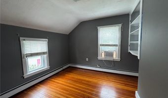 67 Hall Ave, Newport, RI 02840
