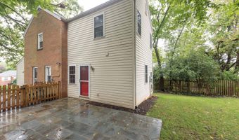 1524 N KENTUCKY St, Arlington, VA 22205