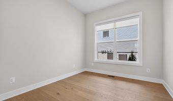 881 N MANCHESTER St, Arlington, VA 22205