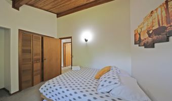 707 Benton Hill Rd, Becket, MA 01223