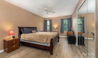 806 Abbey Cir, Asheville, NC 28805