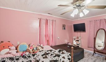1264 TEARCOAT Rd, Augusta, WV 26704