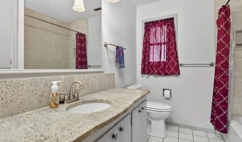 1435 Lariat Dr, Bartlesville, OK 74006