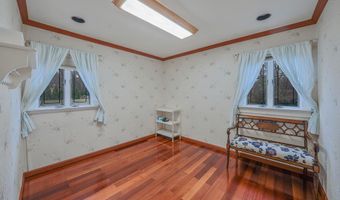 140 Dogwood Rd, Albertson, NY 11576