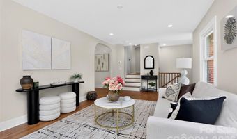3617 Woodleaf Rd, Charlotte, NC 28205