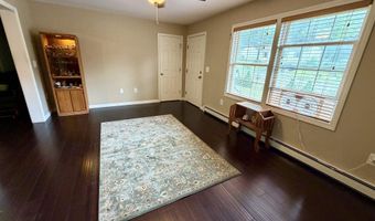 32 Albe Dr, Bennington, VT 05201