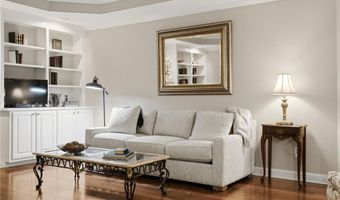 965 Knoll Crest Ct, Alpharetta, GA 30004