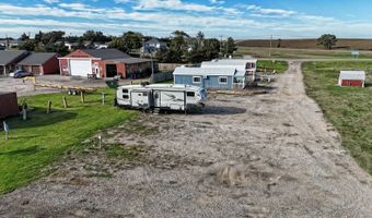 647 E 1st St, Lucas, KS 67648