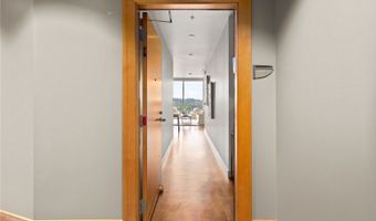 10650 NE 9th Place 1925, Bellevue, WA 98004