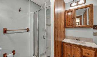 24 Ridge Rd, Cromwell, CT 06416