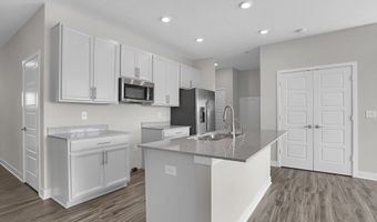 611 Bridgeman Rd, Avon, IN 46123