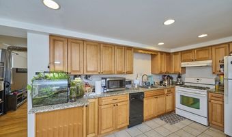 15-17 Peaceable St, Boston, MA 02135