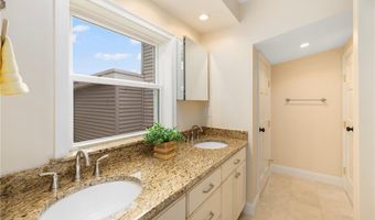 25 Willow Dr, Hopkinton, RI 02832