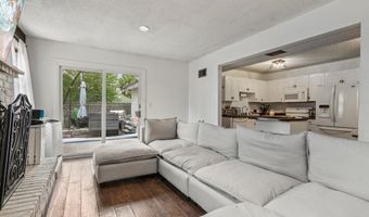 105 WINDWARD Dr, Barnegat, NJ 08005