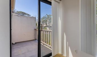 573 S Sierra 10, Solana Beach, CA 92075