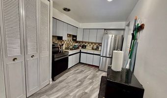 2443 E Brandenberry Ct 2A, Arlington Heights, IL 60004