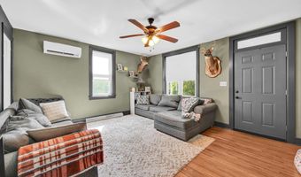 186 W MAIN St, Adamstown, PA 19501
