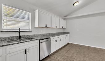 10400 Valle Koki Dr, Socorro, TX 79927