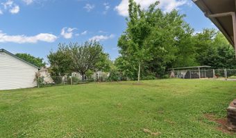 924 E Madison Ave, Athens, TN 37303