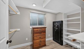 8809 W Canterbury St, Boise, ID 83704