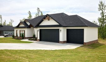 10573 W Miller Sardis Rd, Bauxite, AR 72011